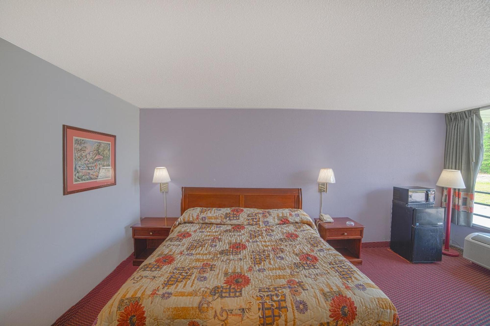 Masters Inn Selma Smithfield I-95 By Oyo Exterior photo