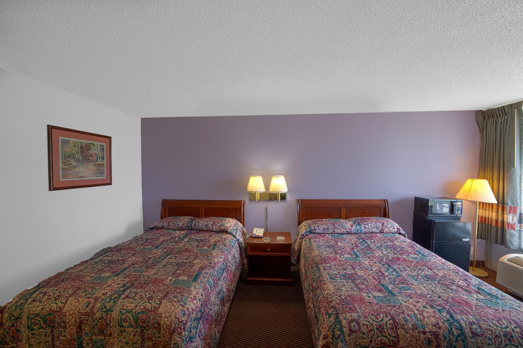 Masters Inn Selma Smithfield I-95 By Oyo Exterior photo