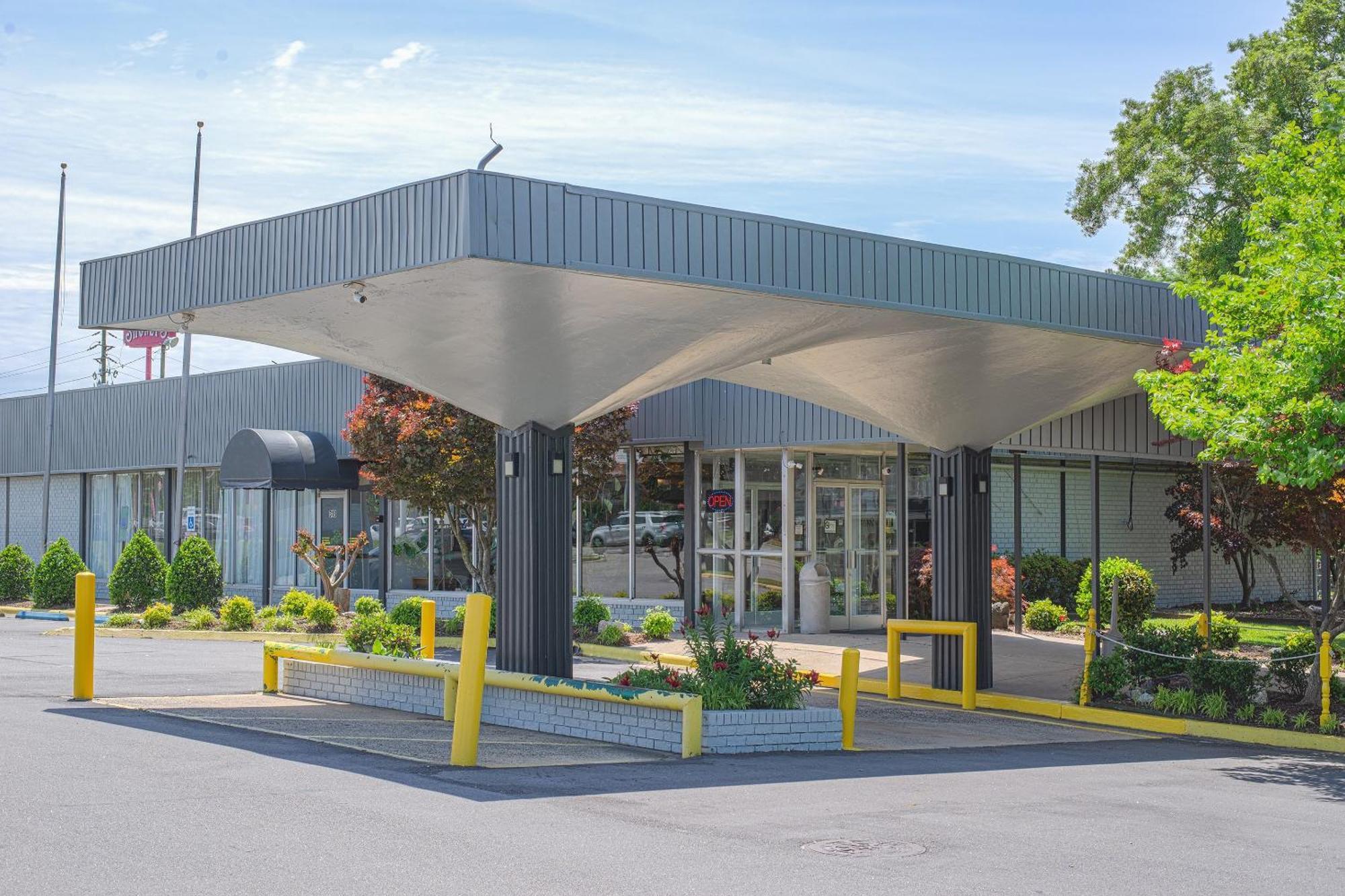 Masters Inn Selma Smithfield I-95 By Oyo Exterior photo