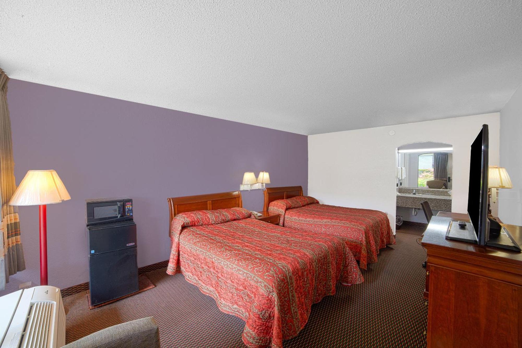 Masters Inn Selma Smithfield I-95 By Oyo Exterior photo
