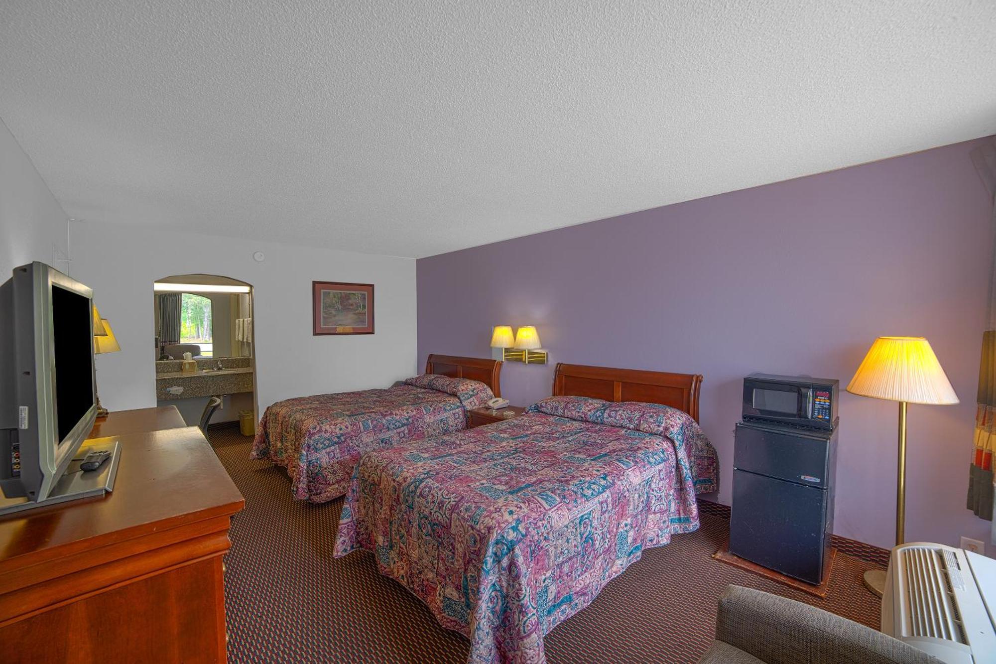 Masters Inn Selma Smithfield I-95 By Oyo Exterior photo